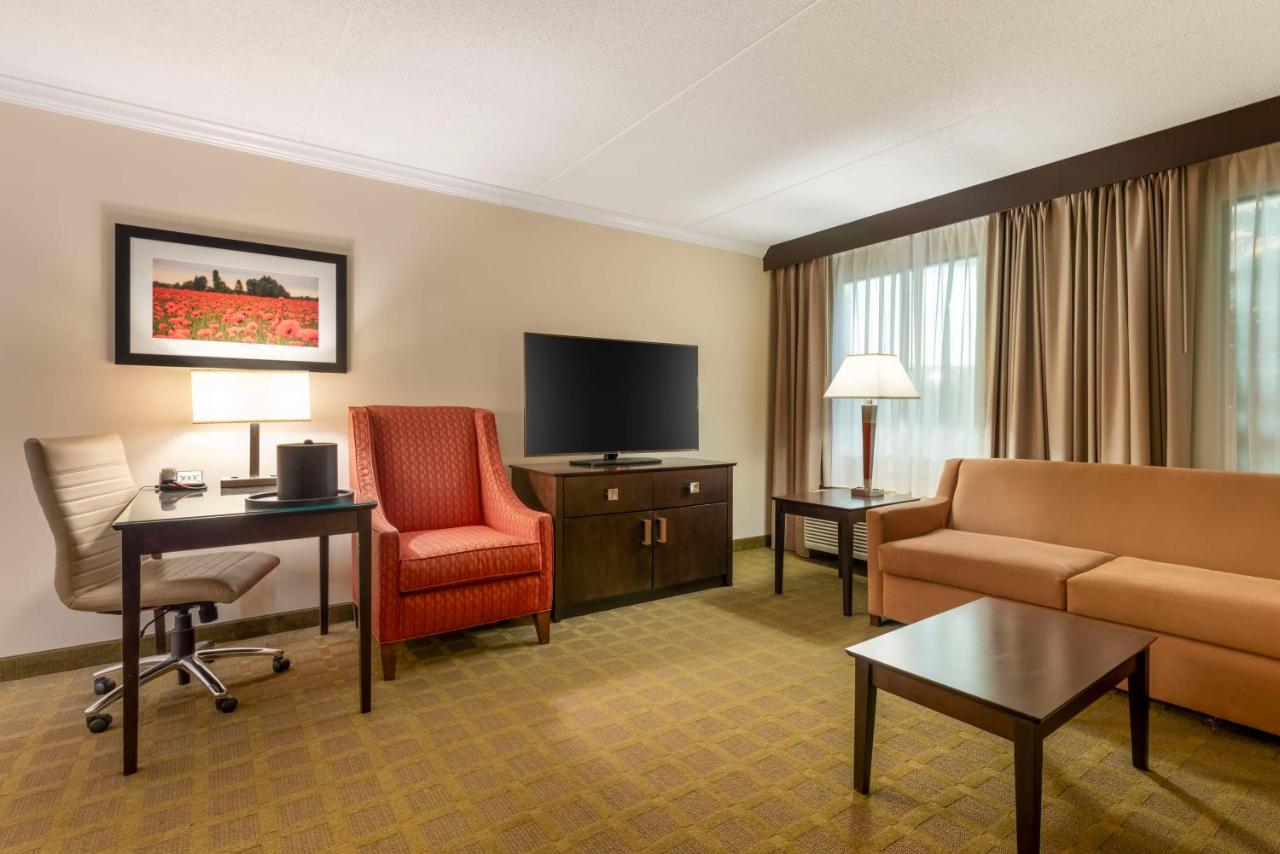 Deluxe King Suite with Sofa Bed at Best Western Plus White Bear Country Inn