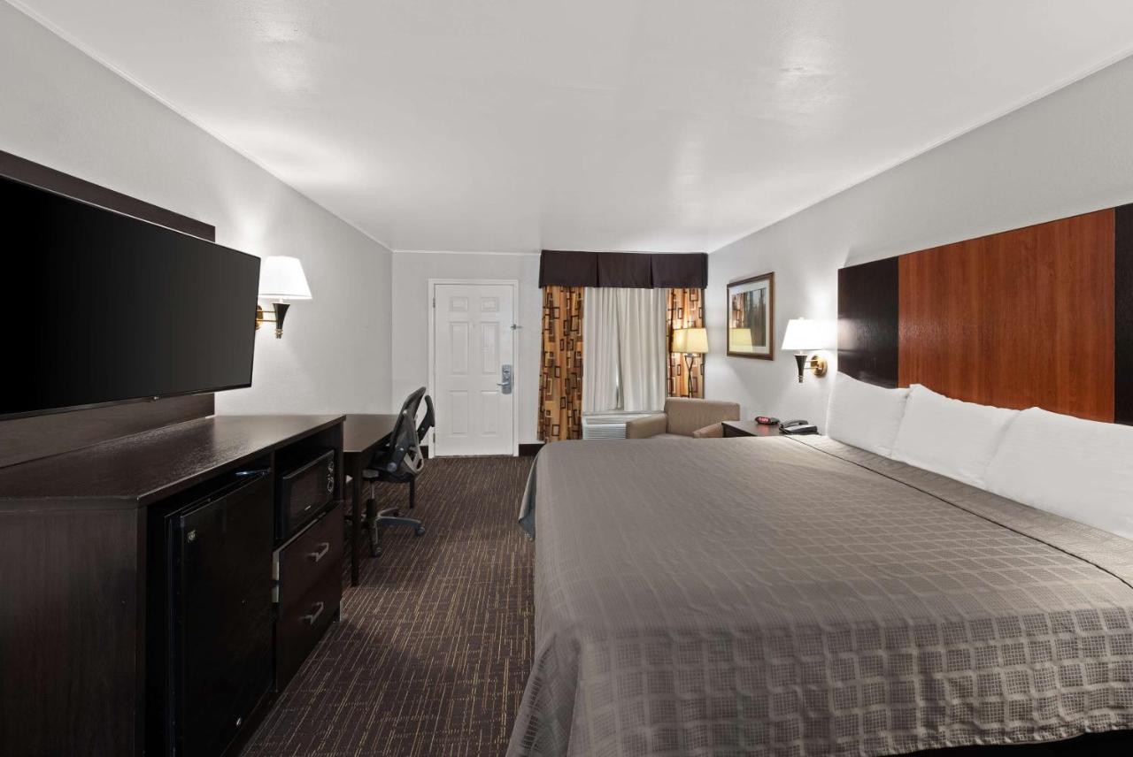 Best Western Executive Inn