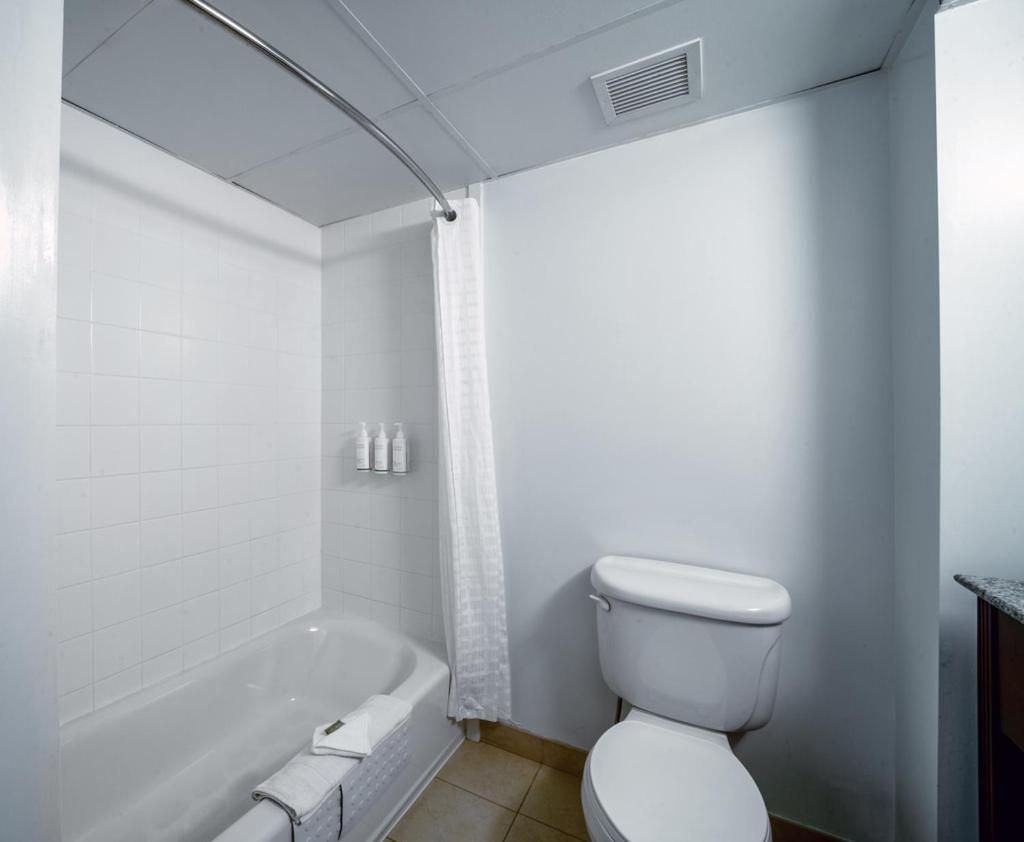 King Studio Suite at Country Inn & Suites by Radisson, Ontario at Ontario Mills, CA