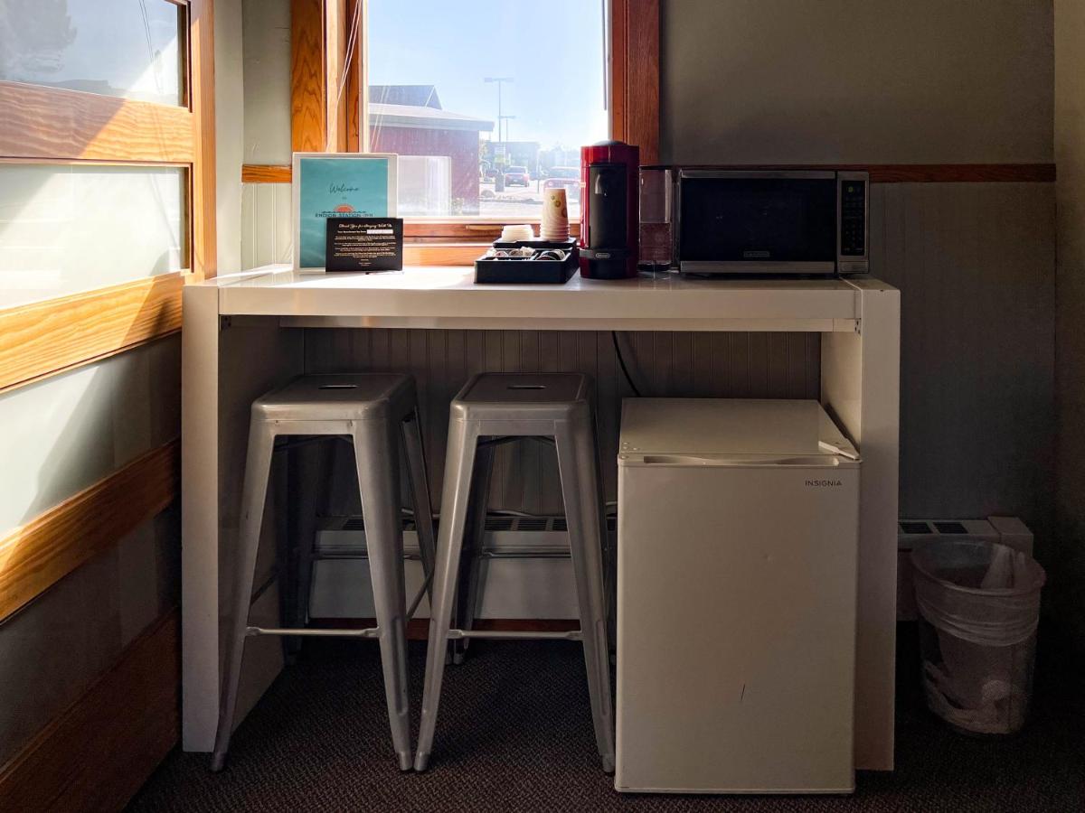 Deluxe Double Room at Endion Station Inn | Hotel Next to Lake Superior