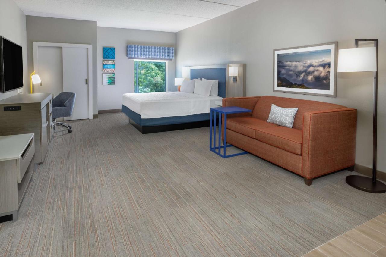 | Hampton Inn Harriman Woodbury