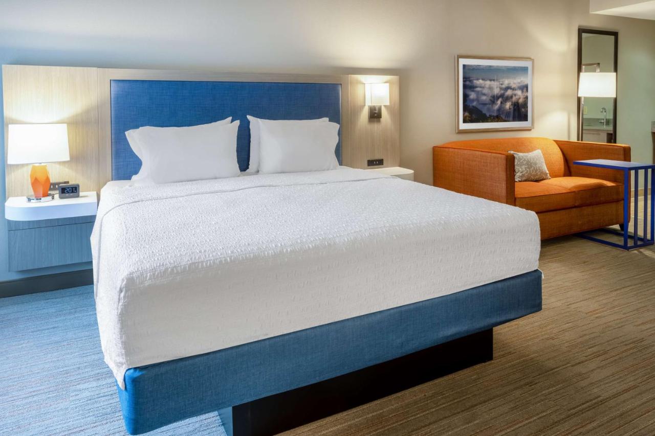 | Hampton Inn Harriman Woodbury