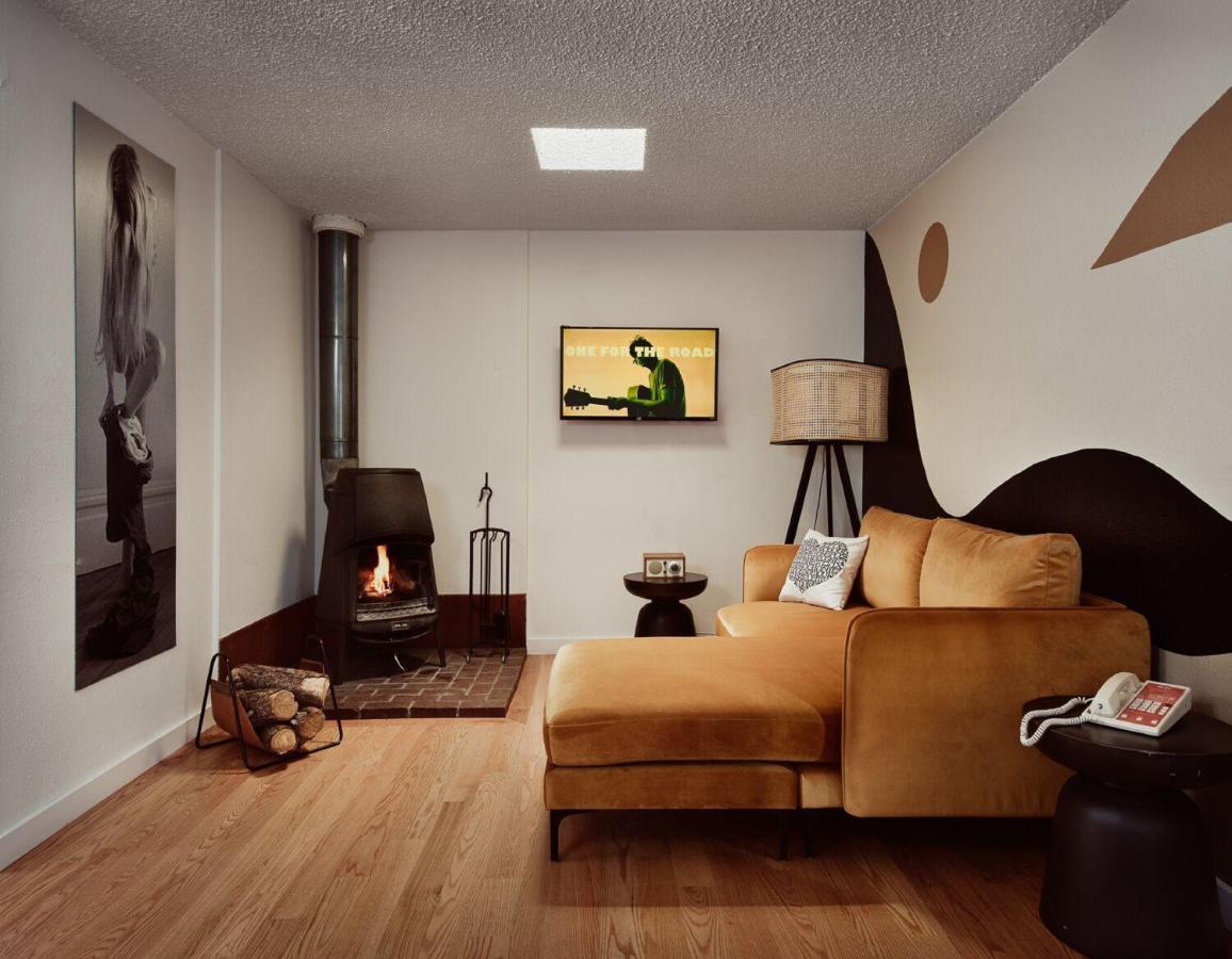 Superior Suite at El Rey Court