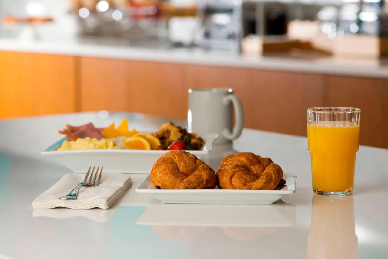 | Springhill Suites by Marriott Bellingham