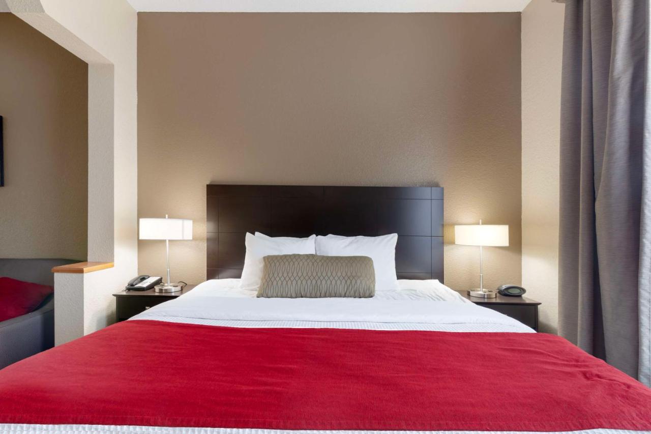 King Suite with Sofa Bed at Best Western Plus Bradbury Inn & Suites