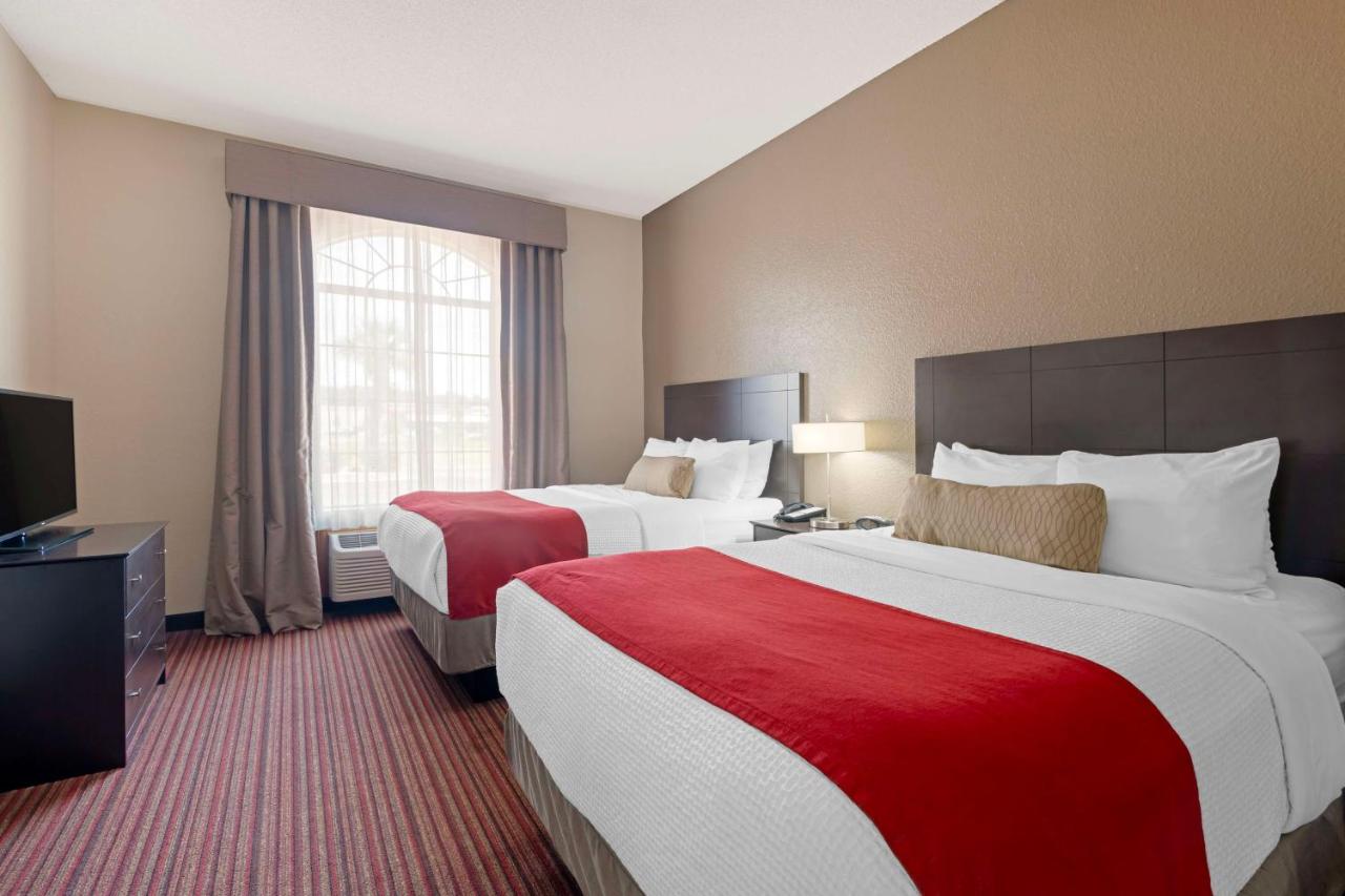 | Best Western Plus Bradbury Inn & Suites