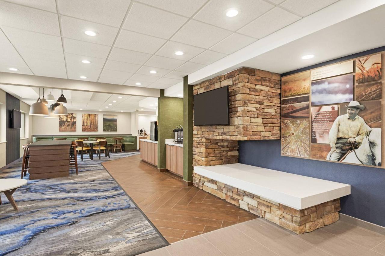 | Fairfield Inn by Marriott Warren Niles