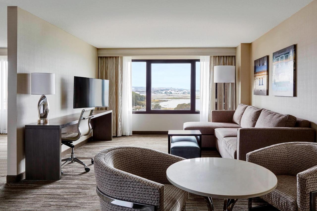 King Suite at San Francisco Airport Marriott Waterfront