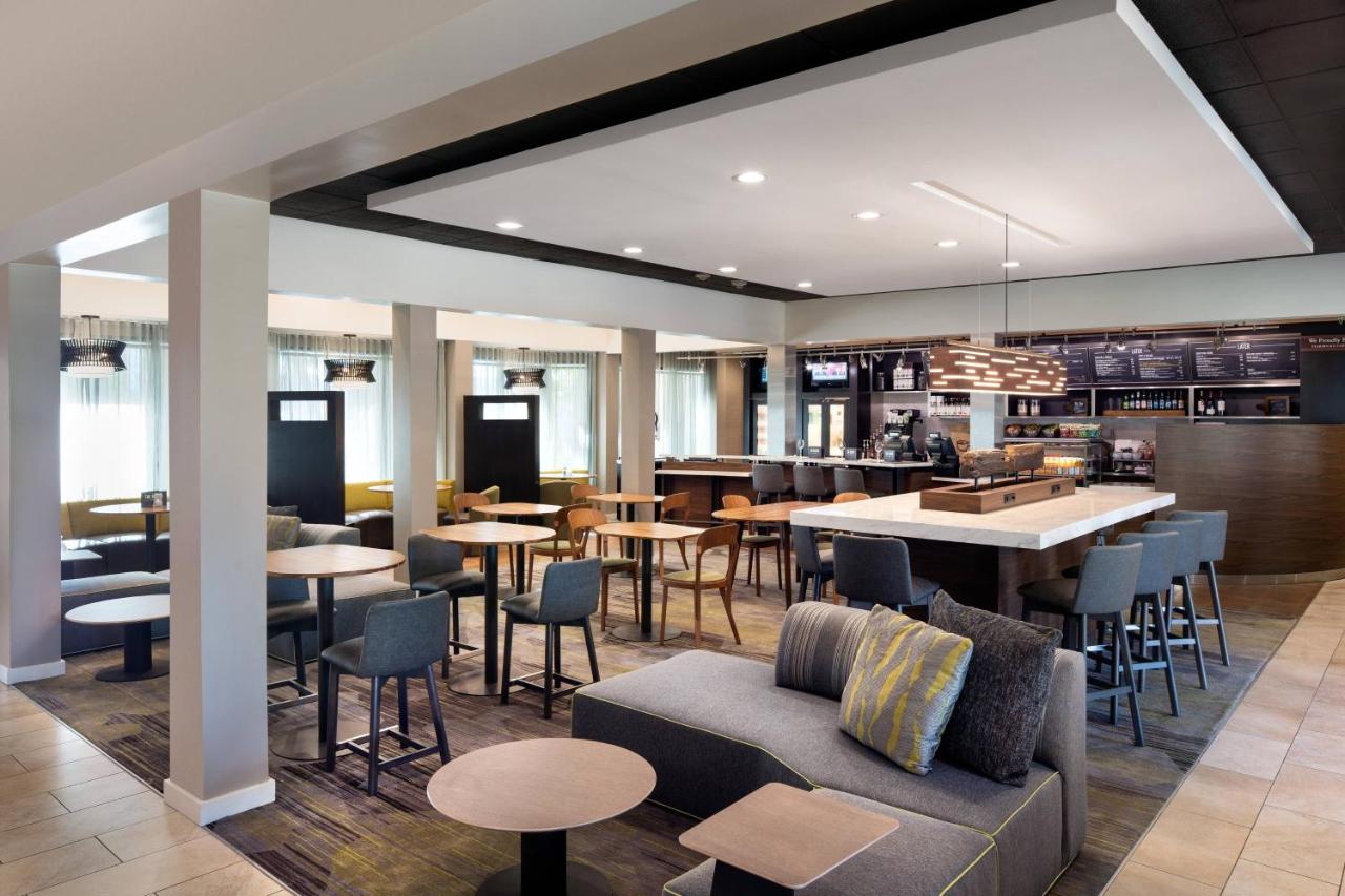 | Courtyard by Marriott San Diego Sorrento Valley