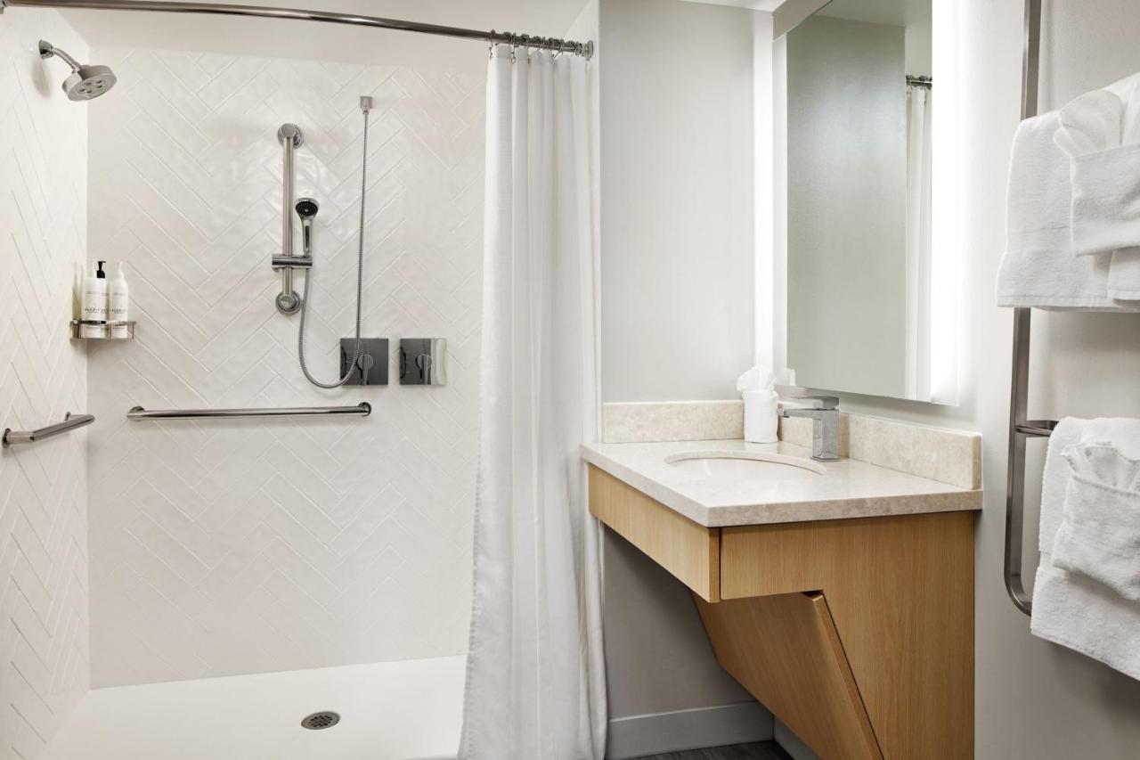 | TownePlace Suites Marriott Dulles Airport