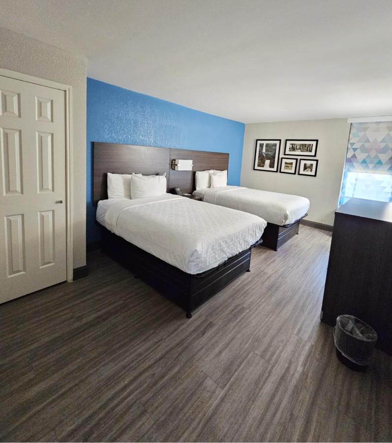 Deluxe Double Room with Two Double Beds at La Quinta Inn & Suites by Wyndham Houston Stafford Sugarland