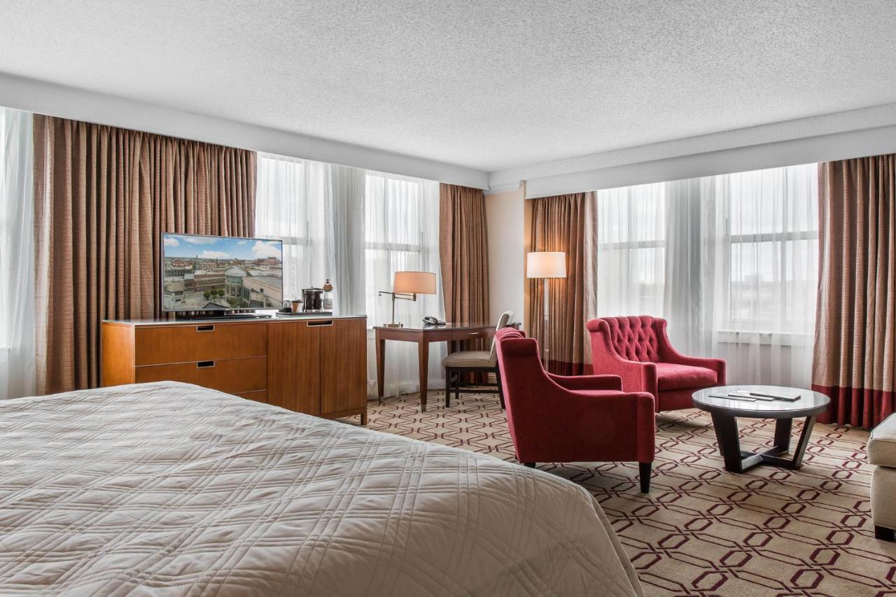 | Omni Providence