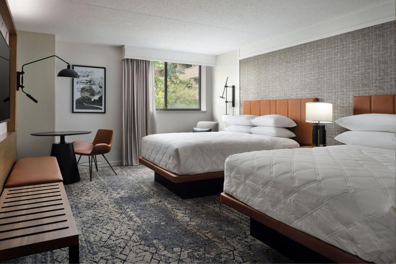  | The Plaza Hotel Grand Rapids