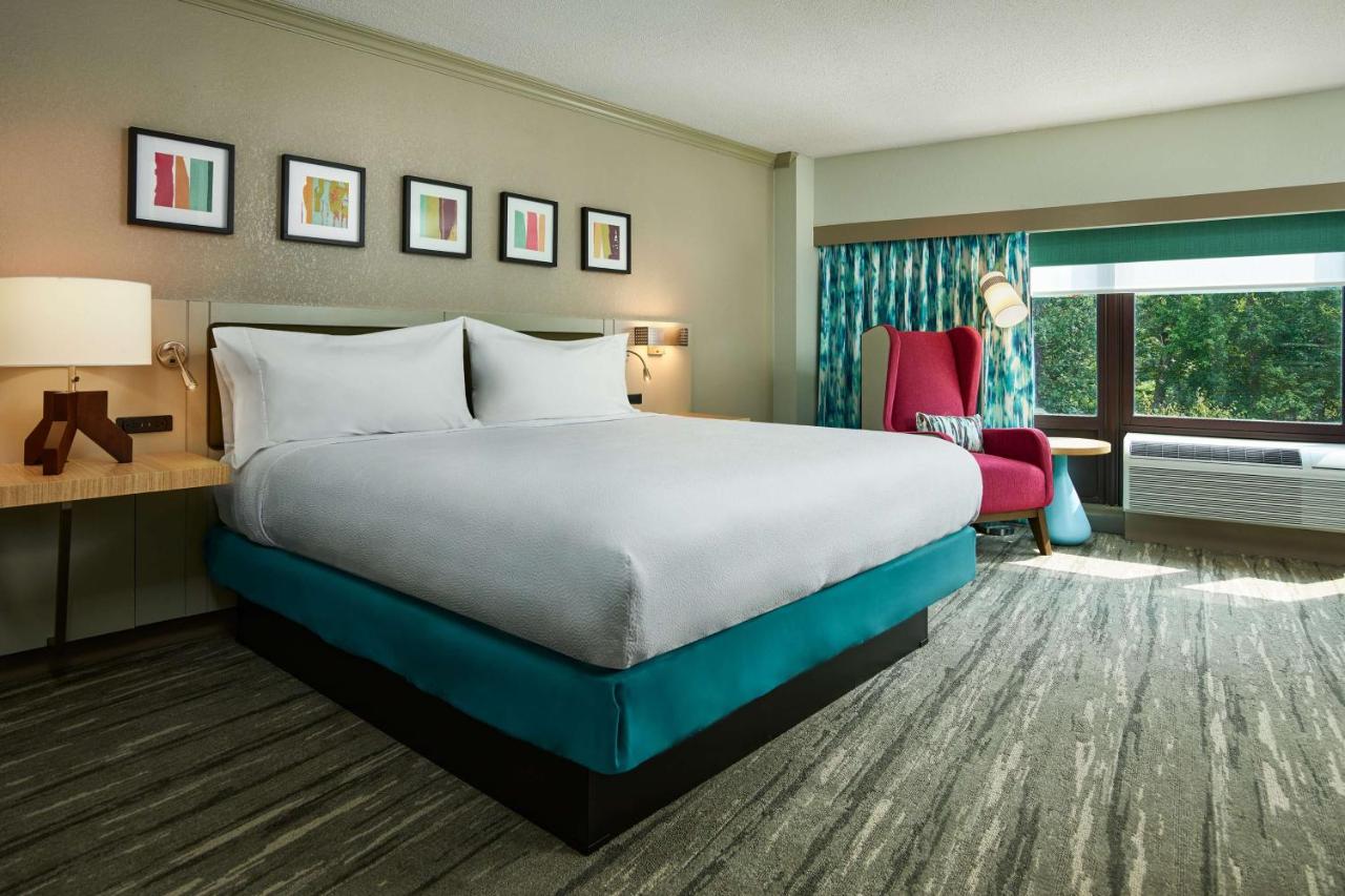 | Inn at Tewksbury