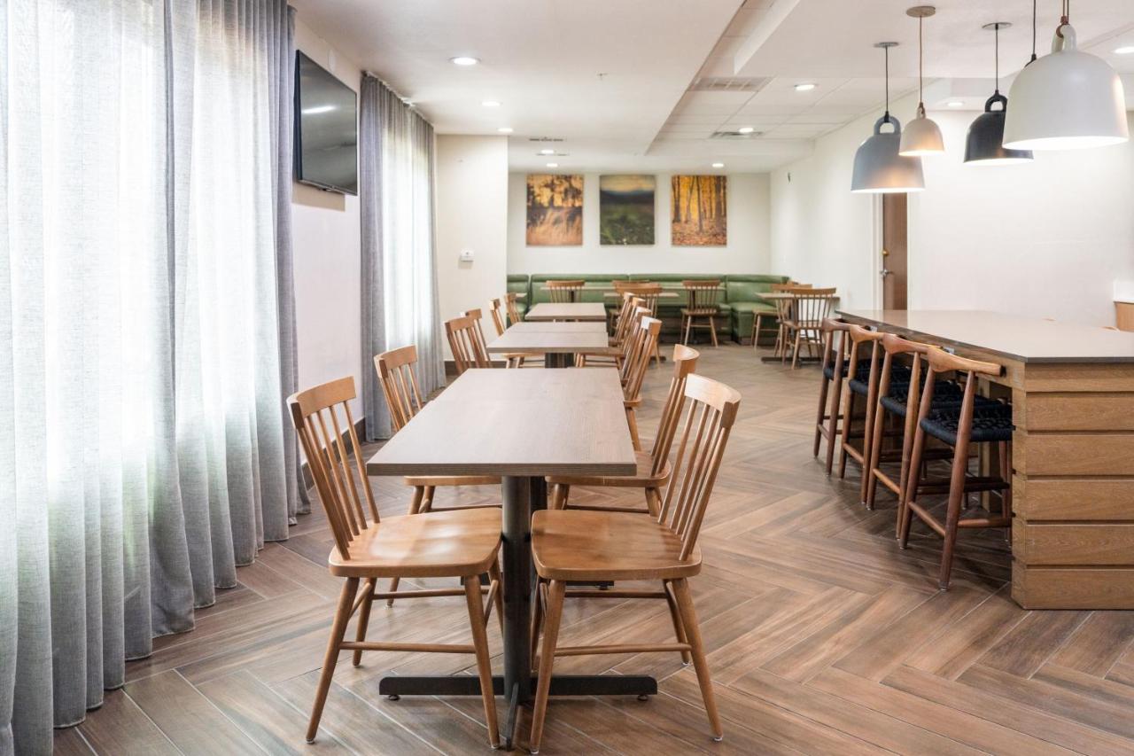 | Fairfield Inn & Suites Beaumont