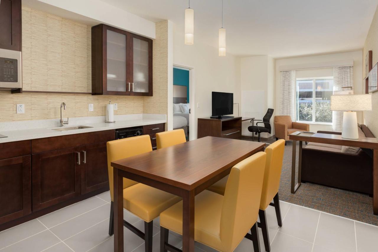 One-Bedroom King Suite at Residence Inn by Marriott Shreveport-Bossier City/Downtown