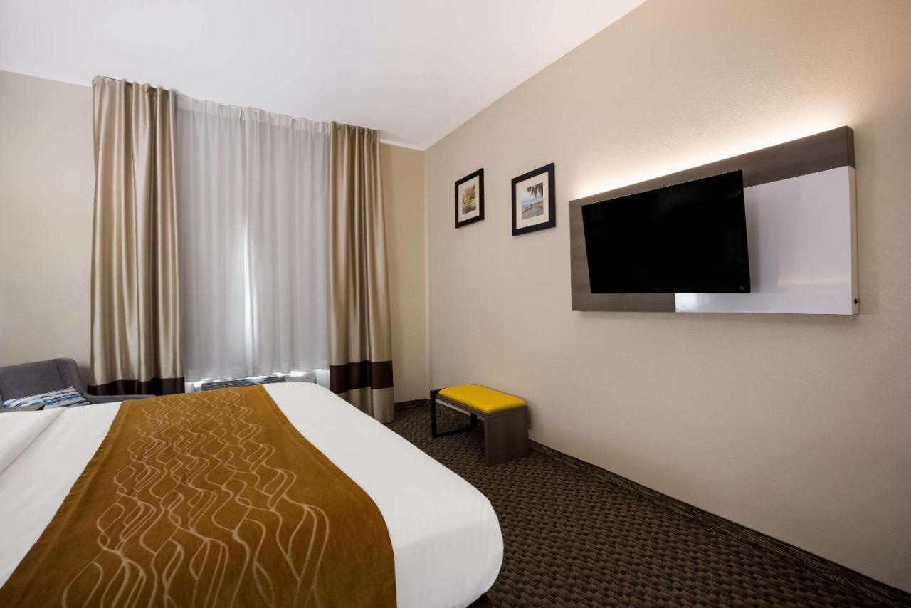 King Room - Non-Smoking at Comfort Inn & Suites Midway - Tallahassee West