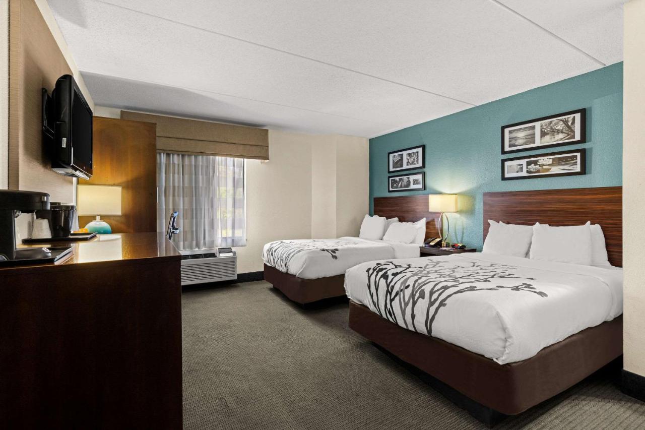 Double Room with Two Double Beds - Non-Smoking at Sleep Inn