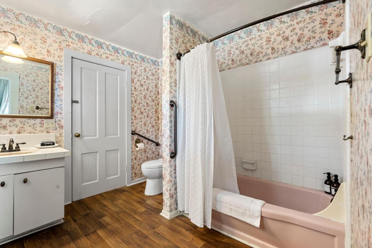  | Crystal River Inn