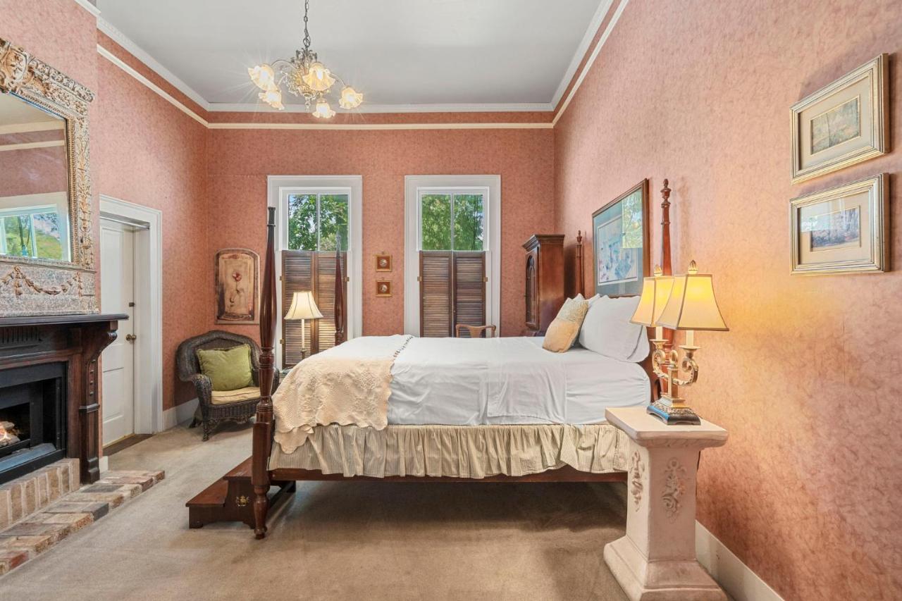  | Crystal River Inn