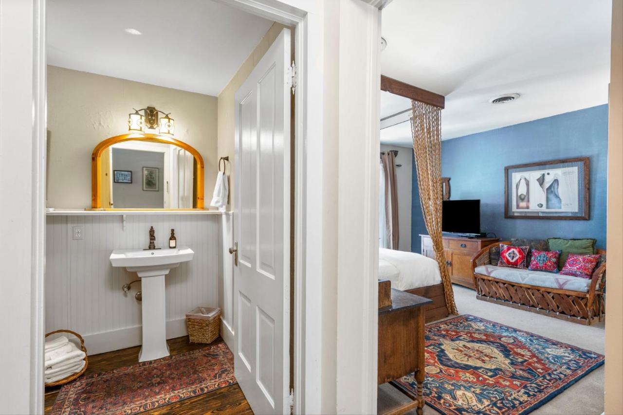  | Crystal River Inn