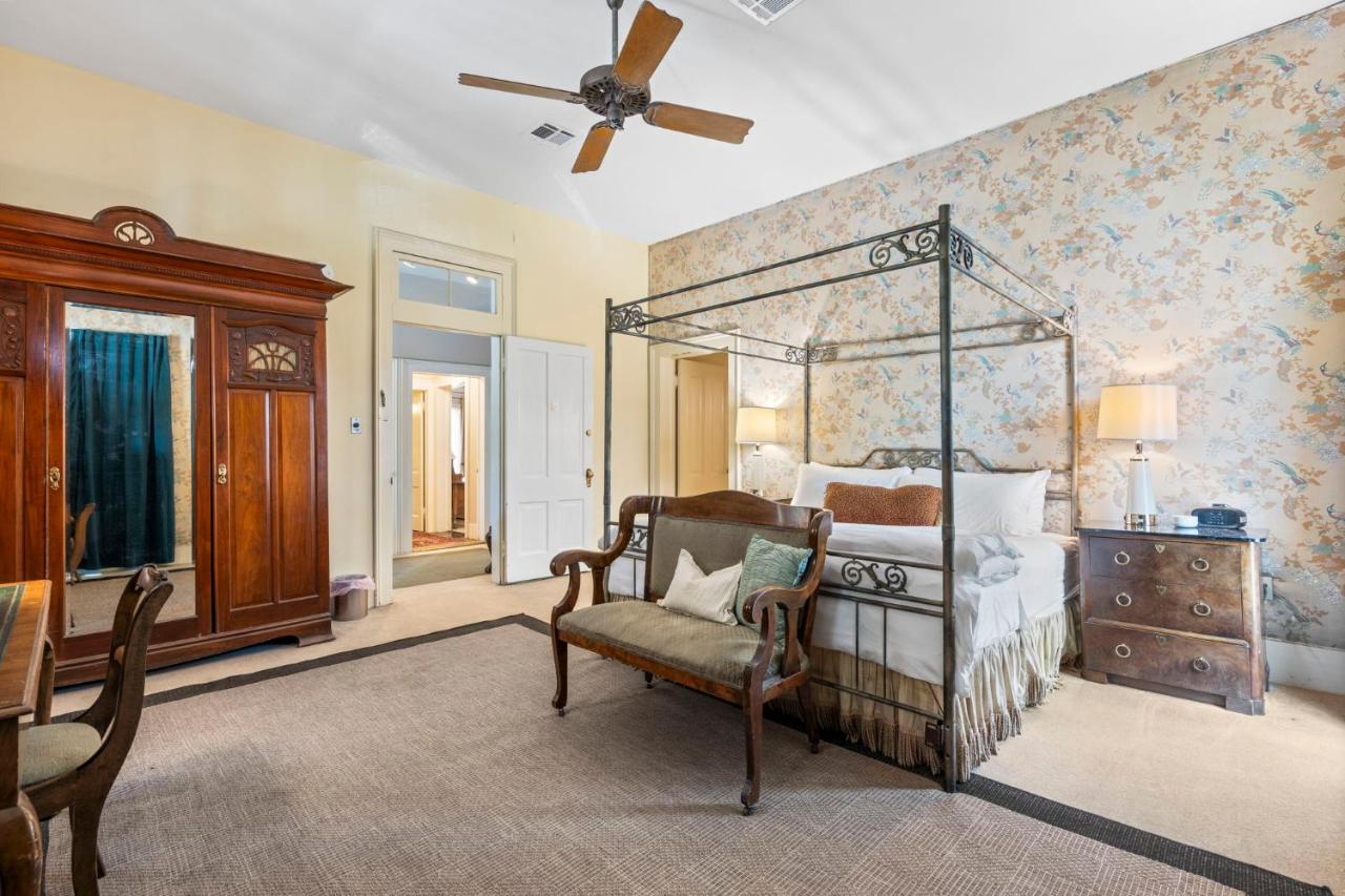  | Crystal River Inn