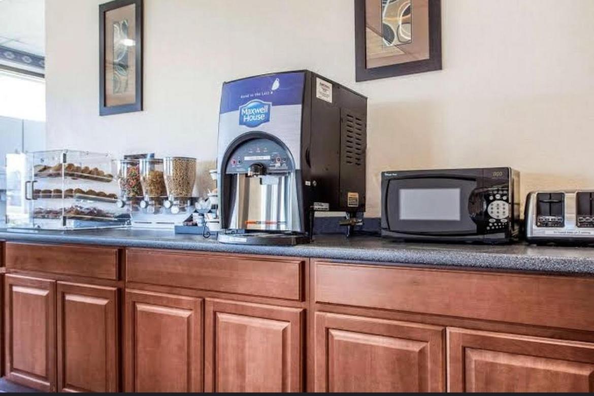  | Super 8 by Wyndham Rocky Mount I-95 EXIT 145