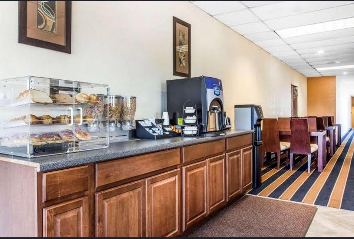  | Super 8 by Wyndham Rocky Mount I-95 EXIT 145