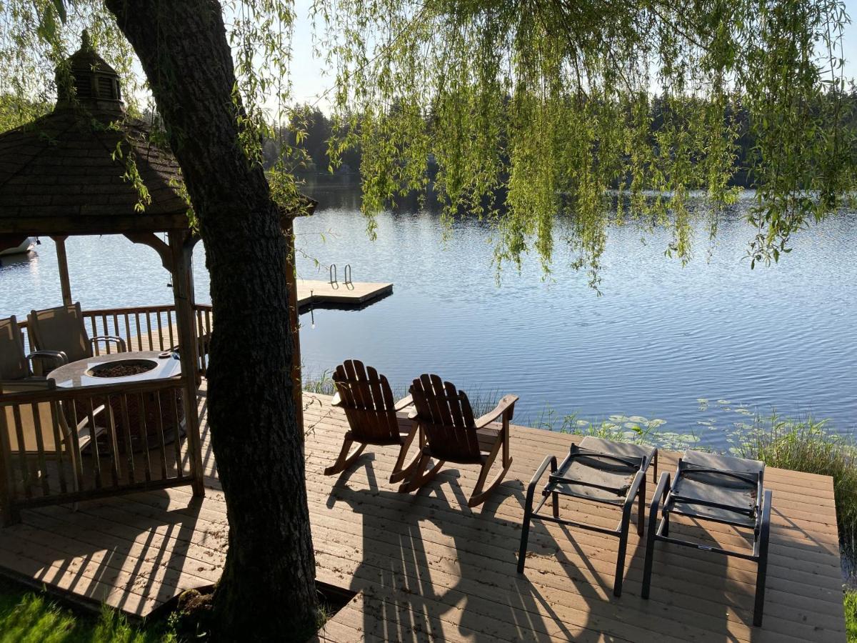 | Cottage Lake Bed and Breakfast