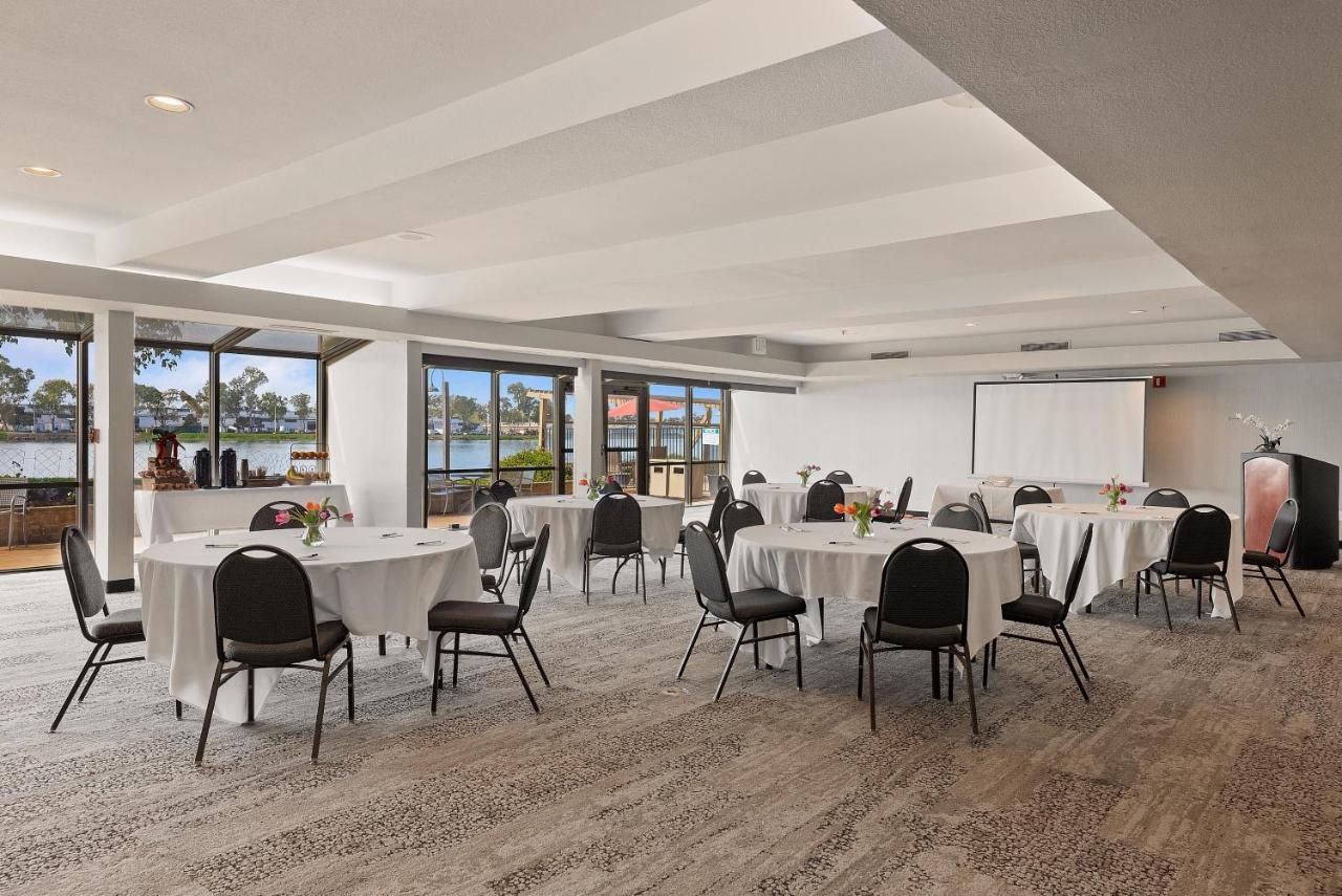  | Executive Inn & Suites Oakland