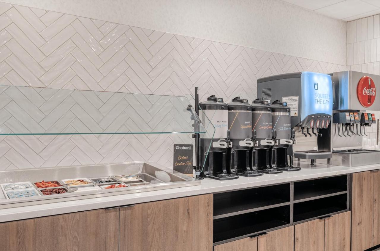 | Evergreen Suites Federal Way