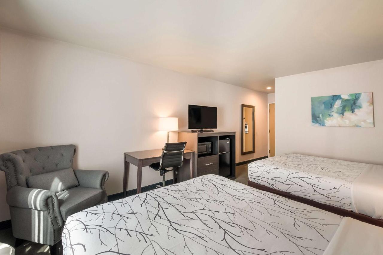 Queen Room with Two Queen Beds at Surestay Plus Hotel By Best Western Seatac Airport
