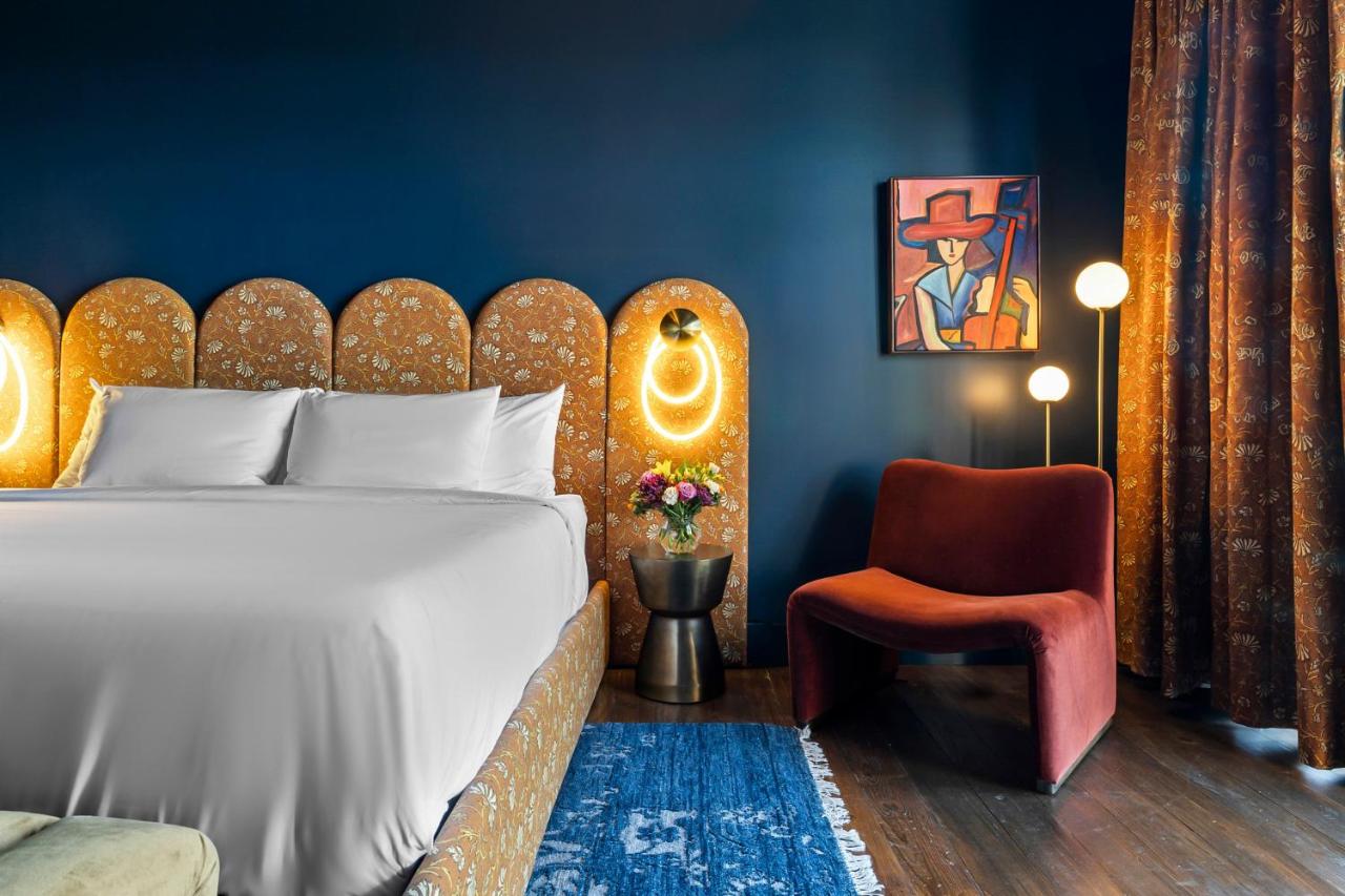 | Gruene River Inn