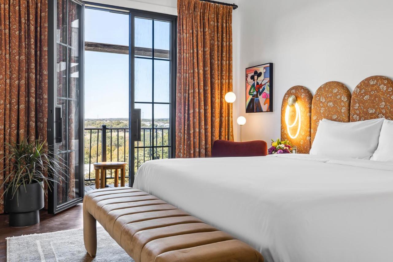 | Gruene River Inn