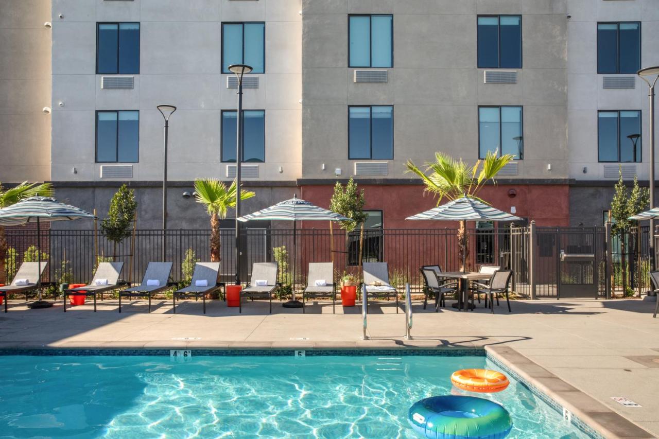 | Ayres Hotel Rialto Fontana