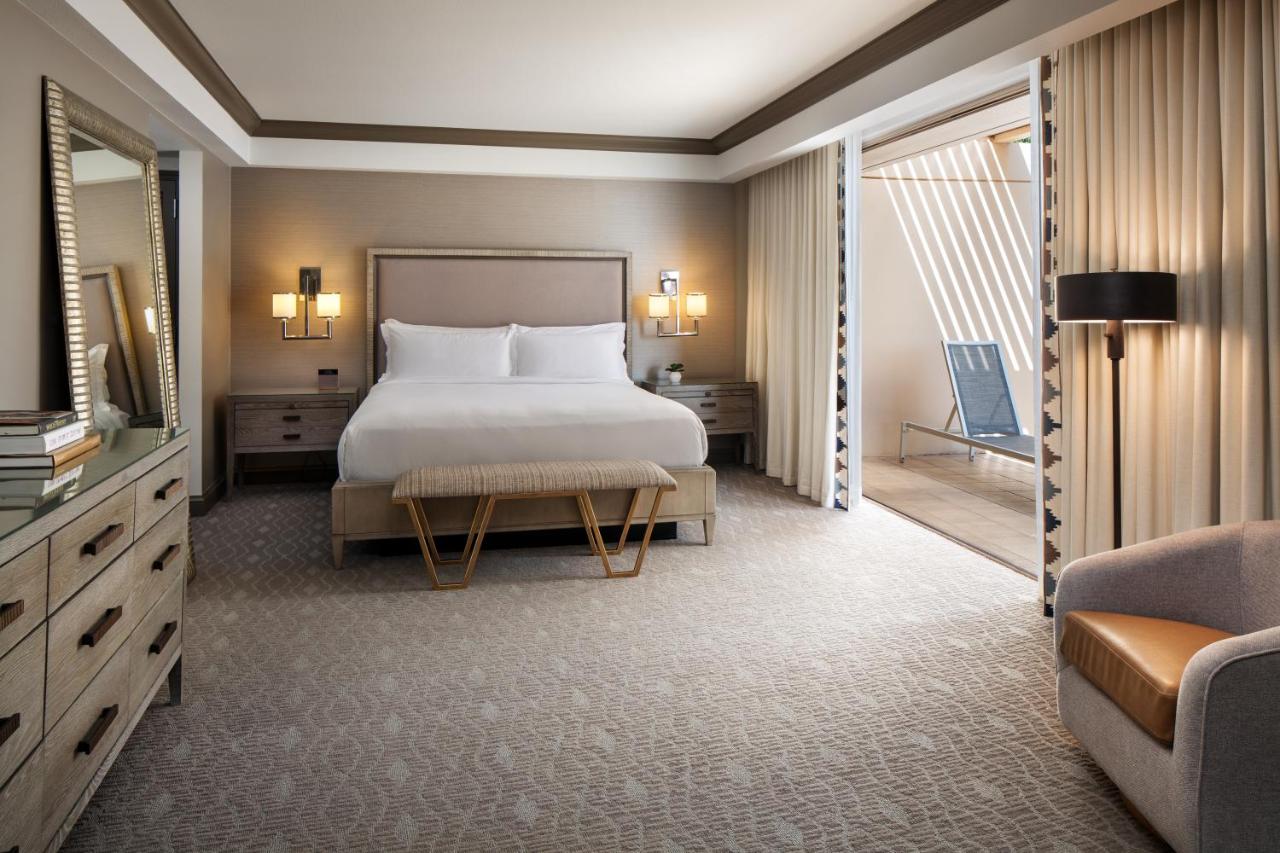 1 Bedroom Executive Suite, 1 King, Resort view, Balcony at The Phoenician, a Luxury Collection Resort, Scottsdale