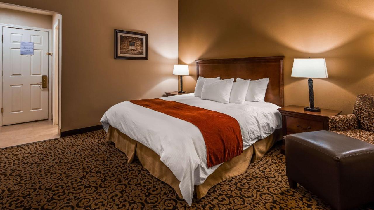 Queen Room - Non-Smoking at Best Western Tyrolean Lodge