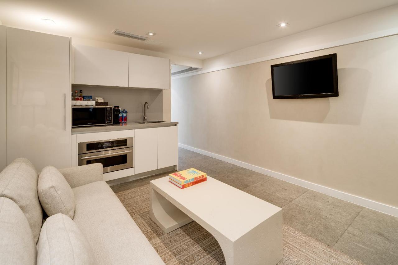Junior Suite with Terrace at Boulan South Beach