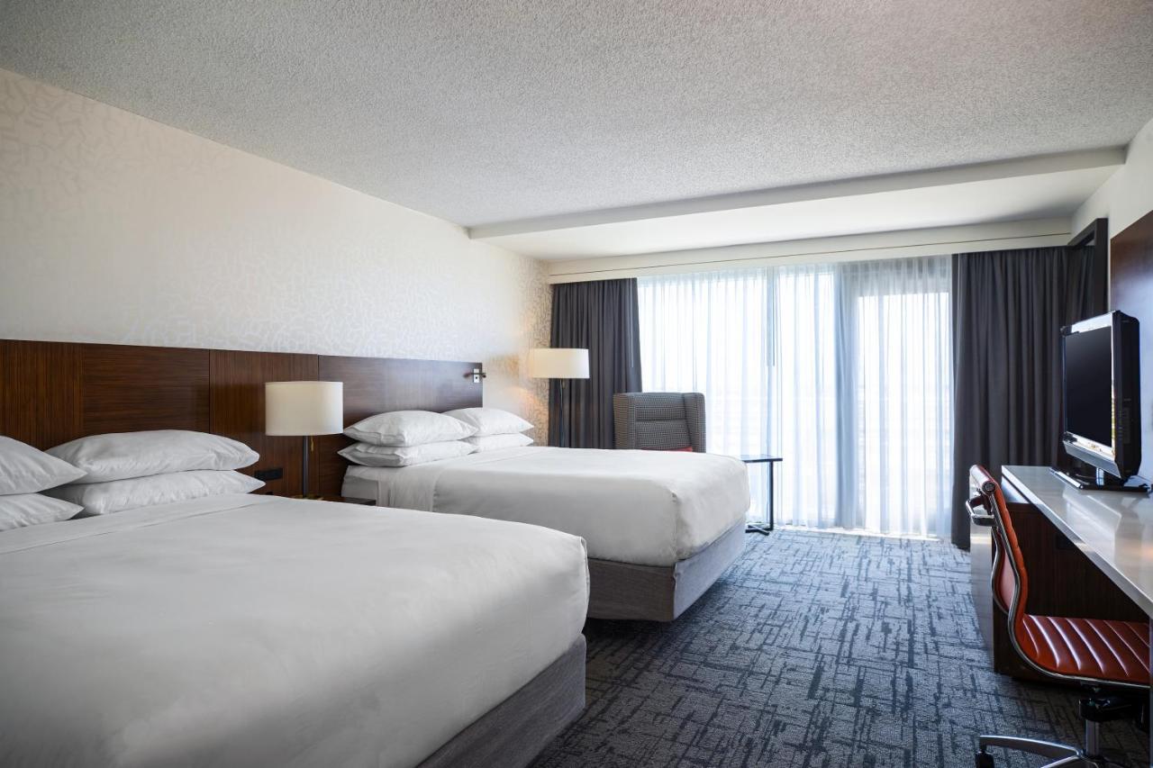 Guest room, 2 Queen at Renaissance Concourse Atlanta Airport Hotel