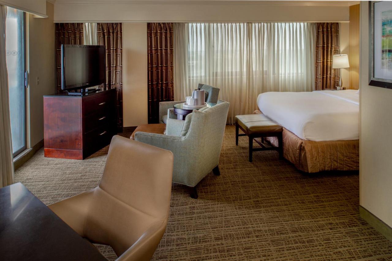 | Crowne Plaza Hotel St. Louis Airport, an IHG Hotel