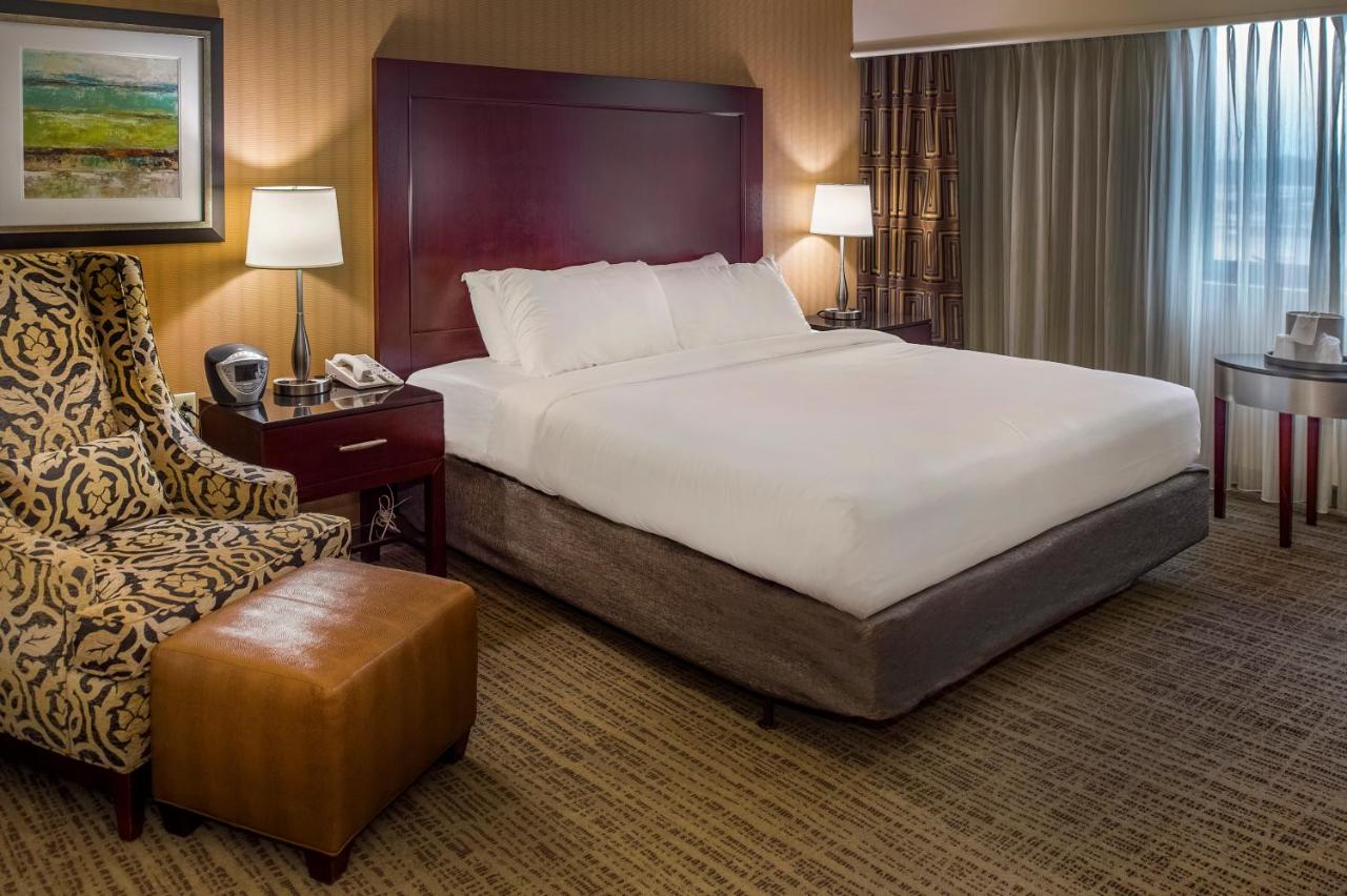  | Crowne Plaza Hotel St. Louis Airport, an IHG Hotel