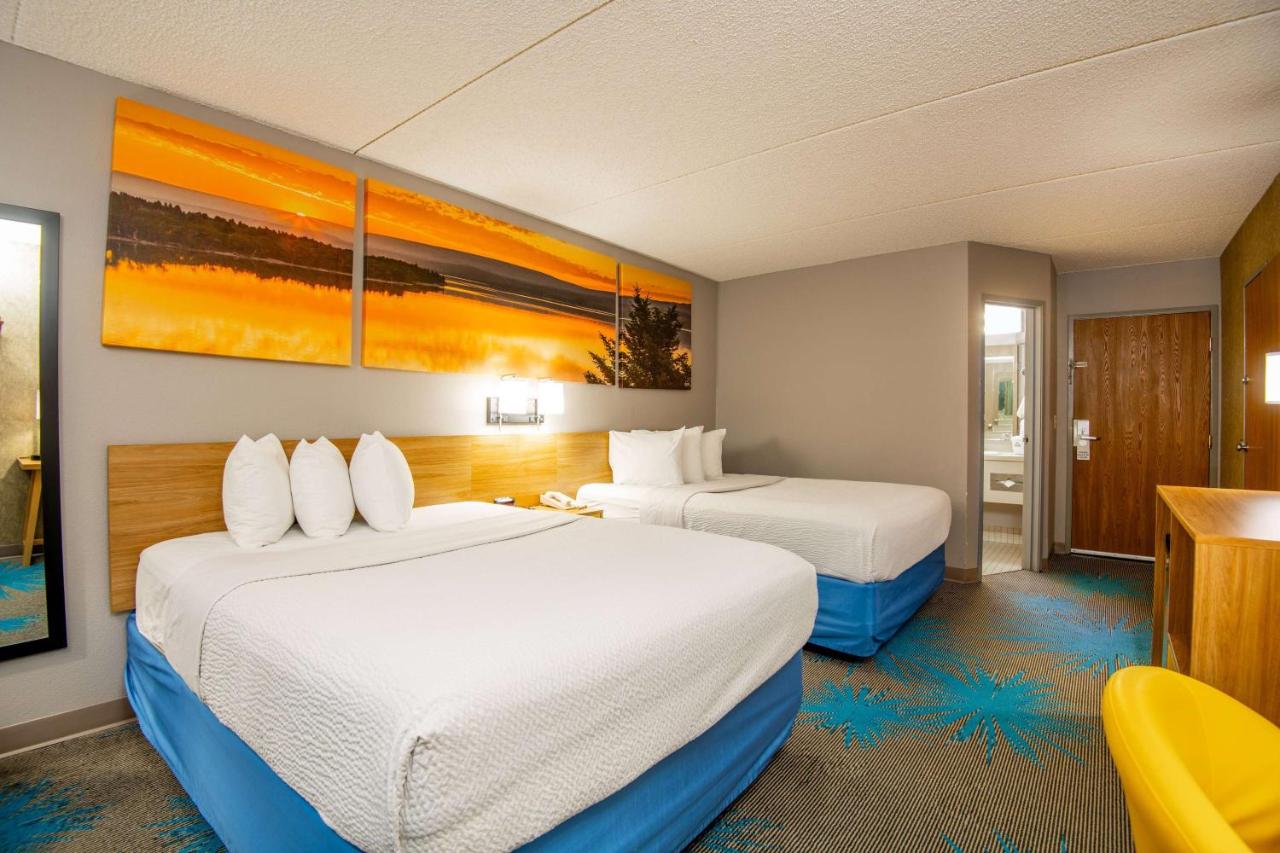Deluxe Queen Room - Non-Smoking at Days Inn by Wyndham Coeur d'Alene