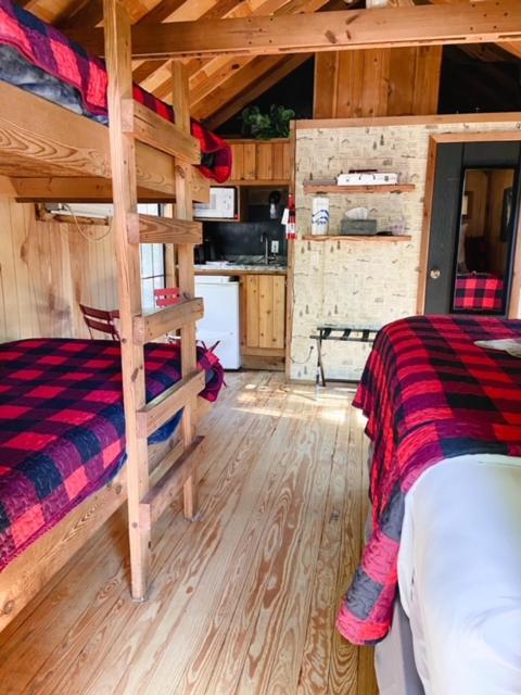 | Lazy Z Resort