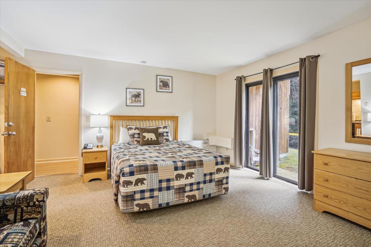 | Deluxe Two Bedroom Suite on the 1st floor outdoor heated pool 10708