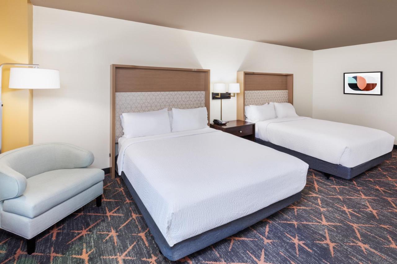 | Holiday Inn & Suites Stillwater-University West, an IHG Hotel