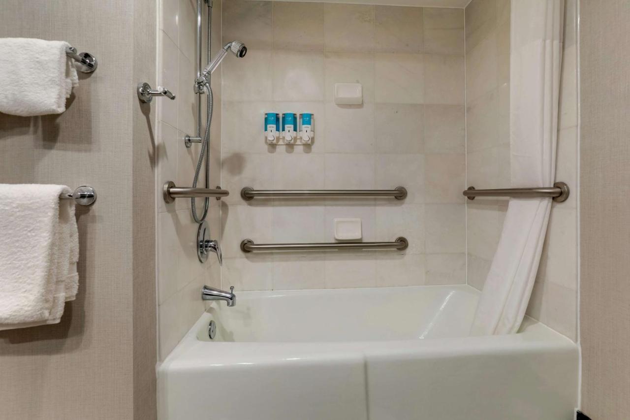 | Drury Inn & Suites St Joseph