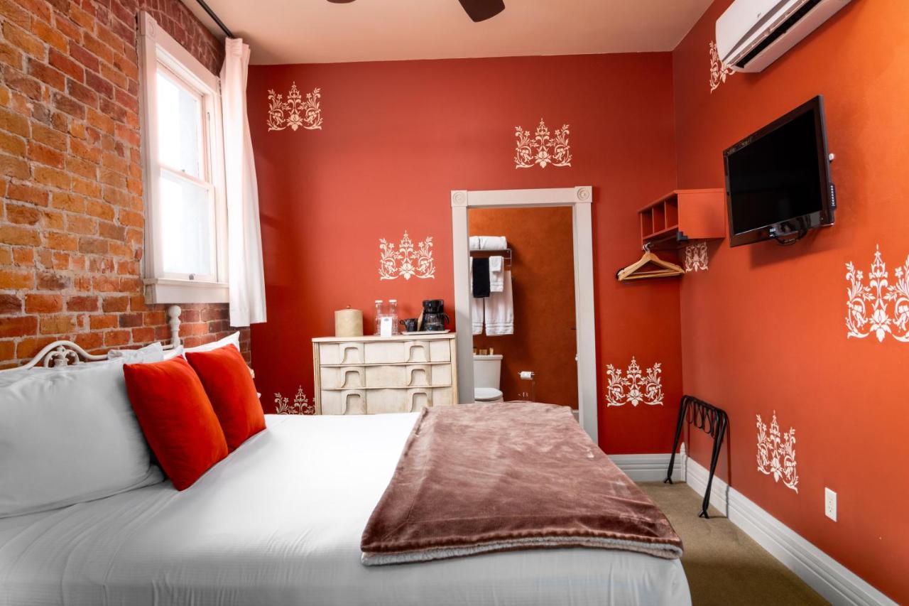 | Grand Highland Hotel