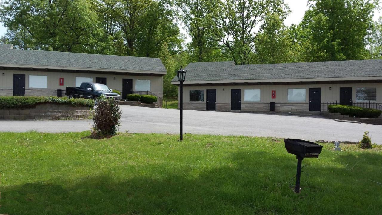  | Kentucky Lake Inn