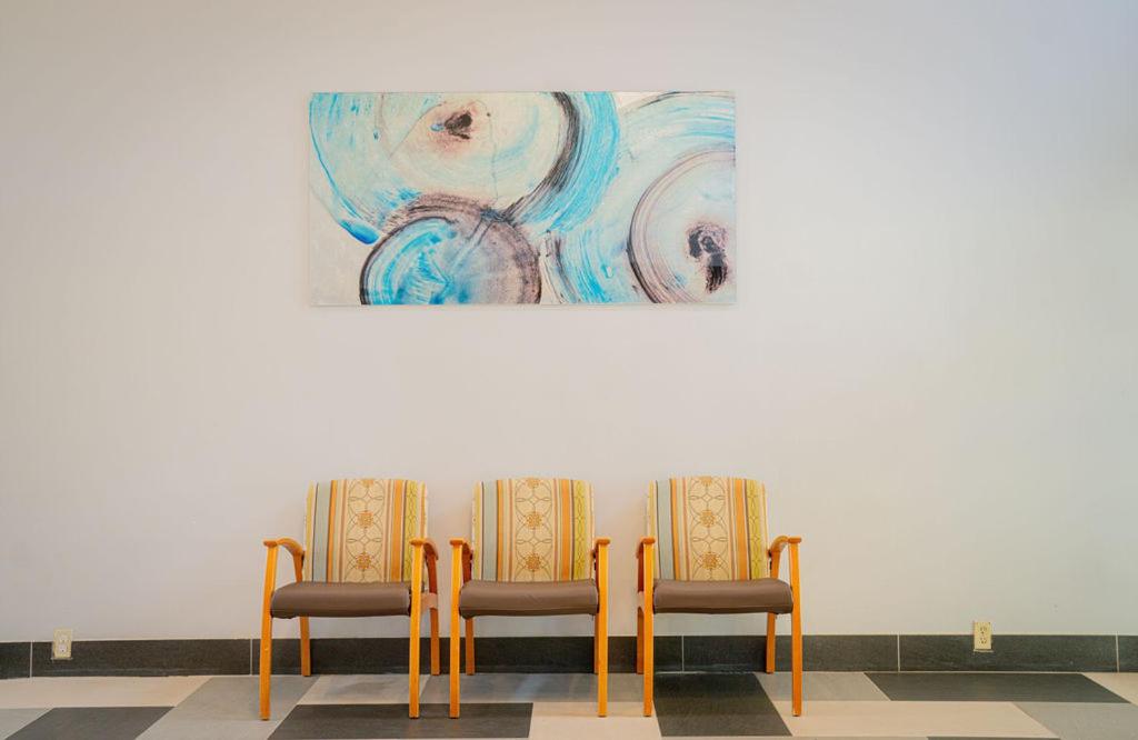 | Royal Inn & Suites