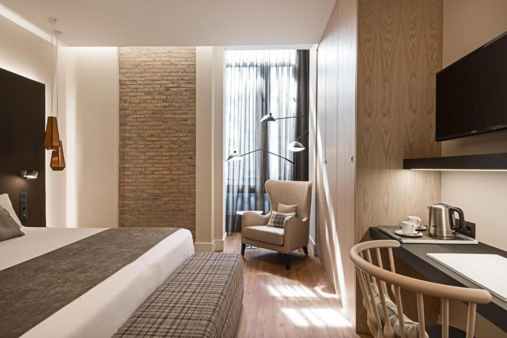 Superior Single Room at Seven Seas Hotel